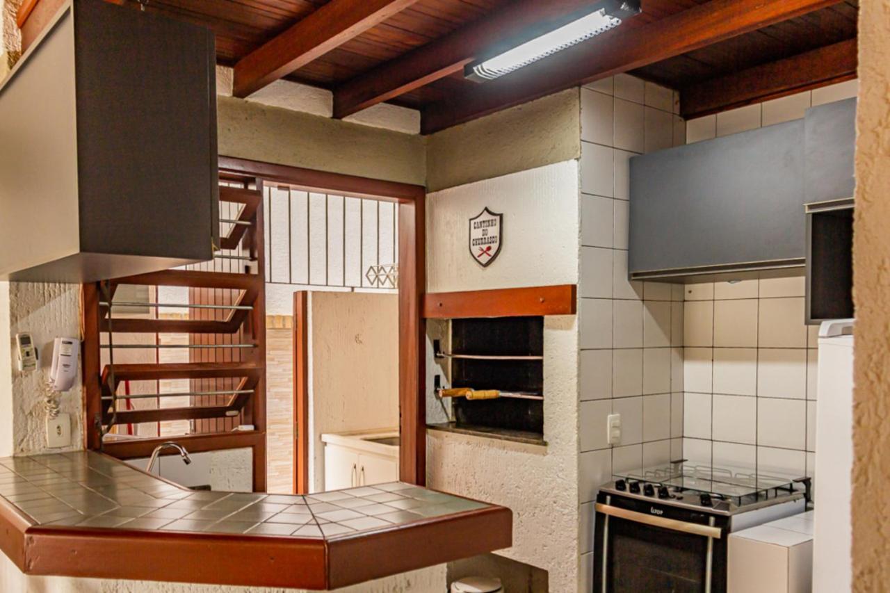 Apartamento Apartamento Duplex Térreo 01, Jurerê, 350m Da Praia *